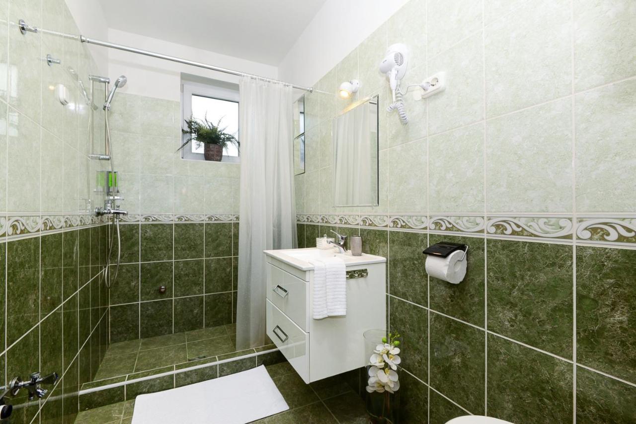 Anita Apartment Budapest Exterior photo